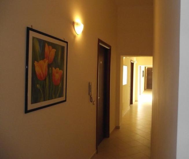 Art 5* Naples
